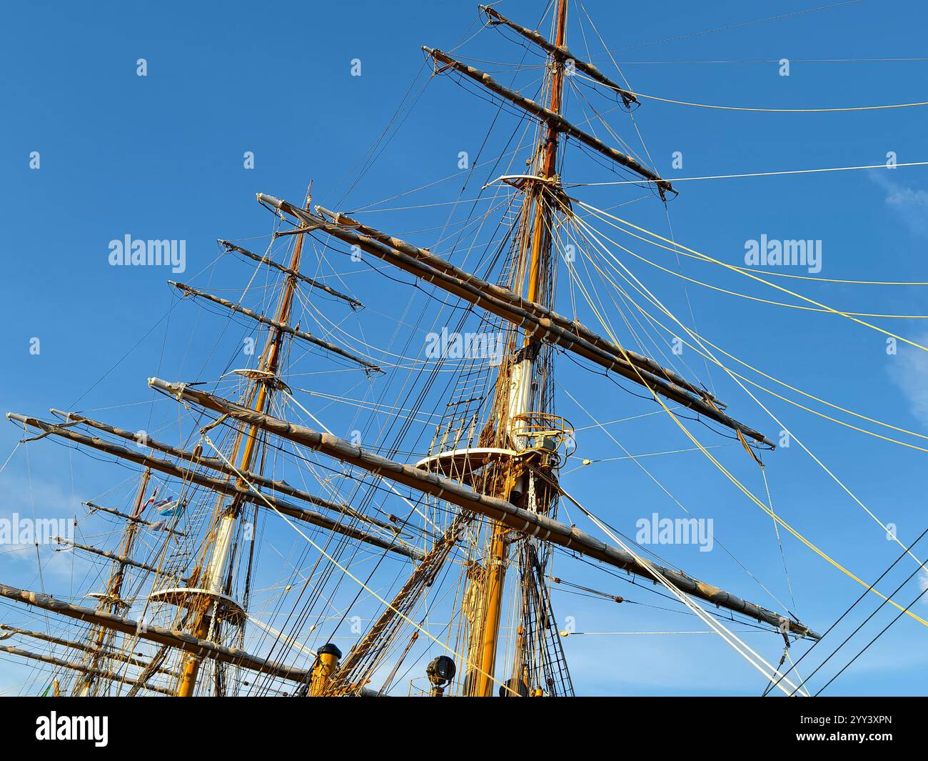 Ropes stretched across the masts of an old ship Stock Photo - Alamy