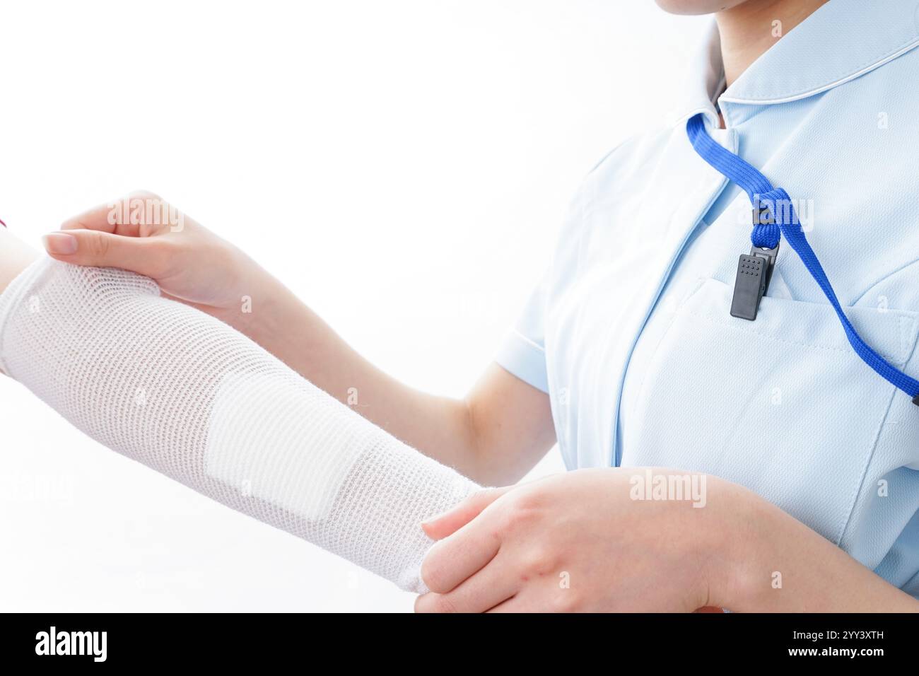 Hospital injuries woman bandage hi-res stock photography and images - Alamy