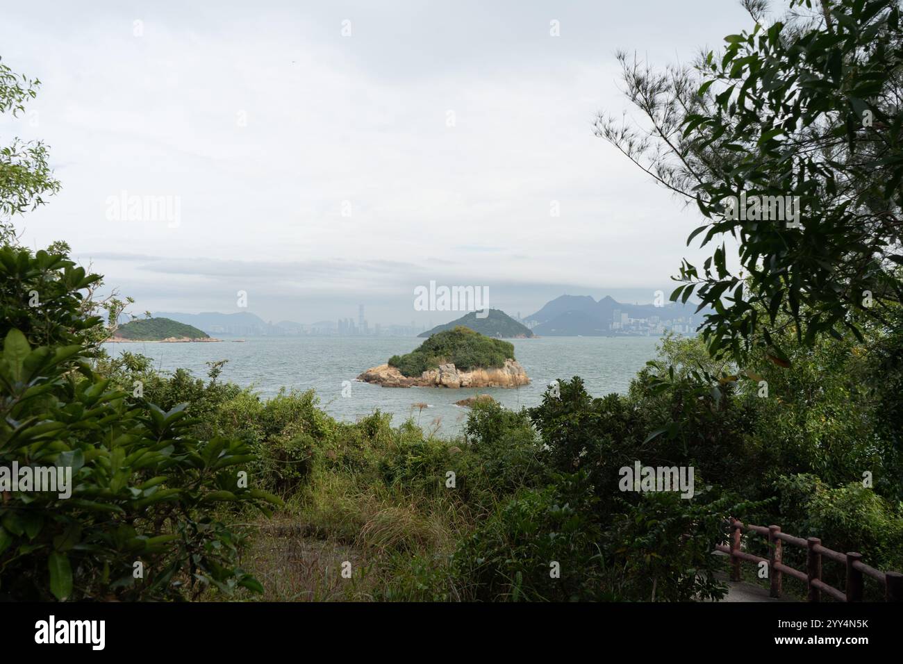 Ngan chau island hi-res stock photography and images - Alamy