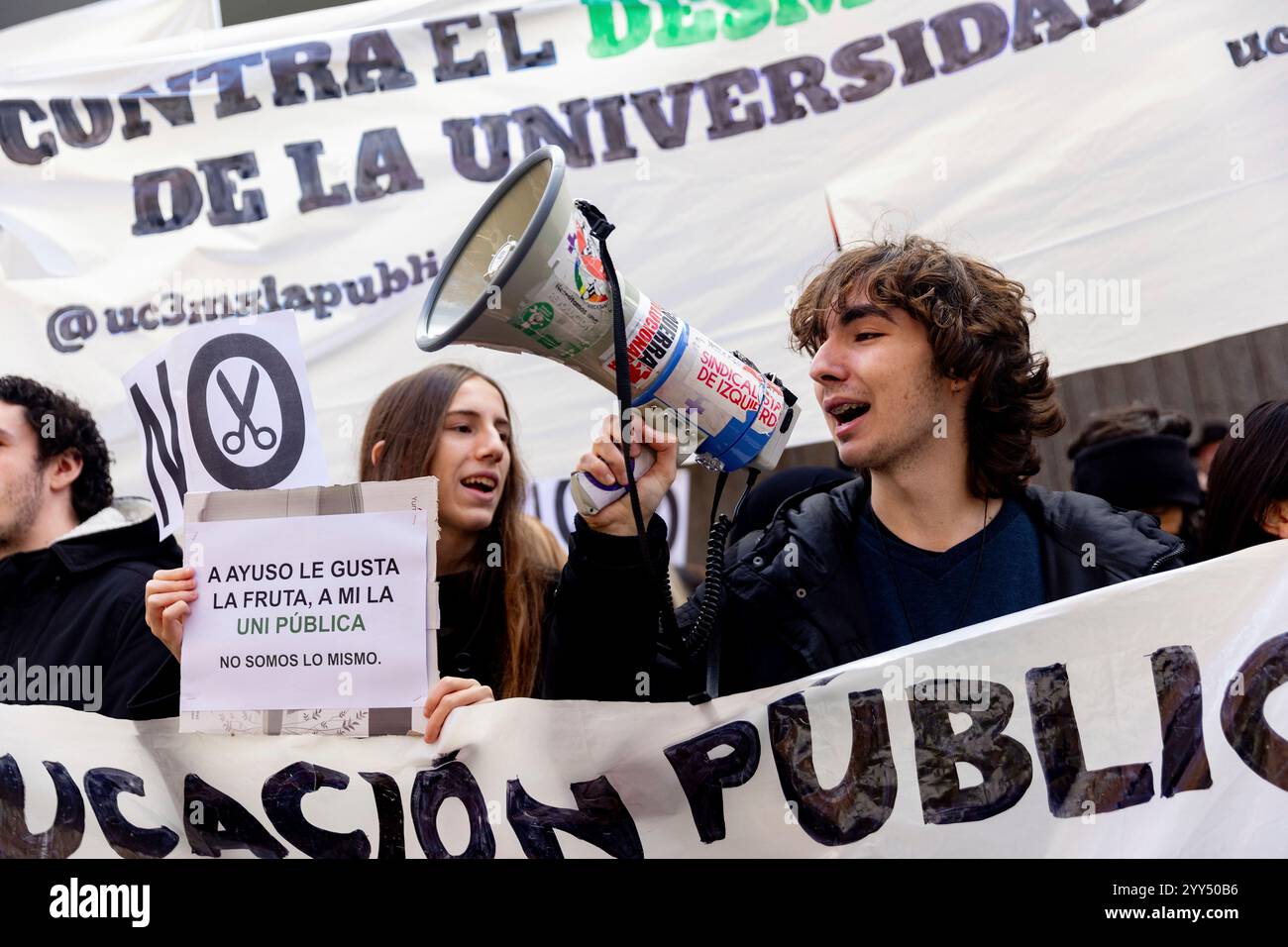 Spain regional funding reform demonstration Catalan Government Accuses Junts of Sabotage
