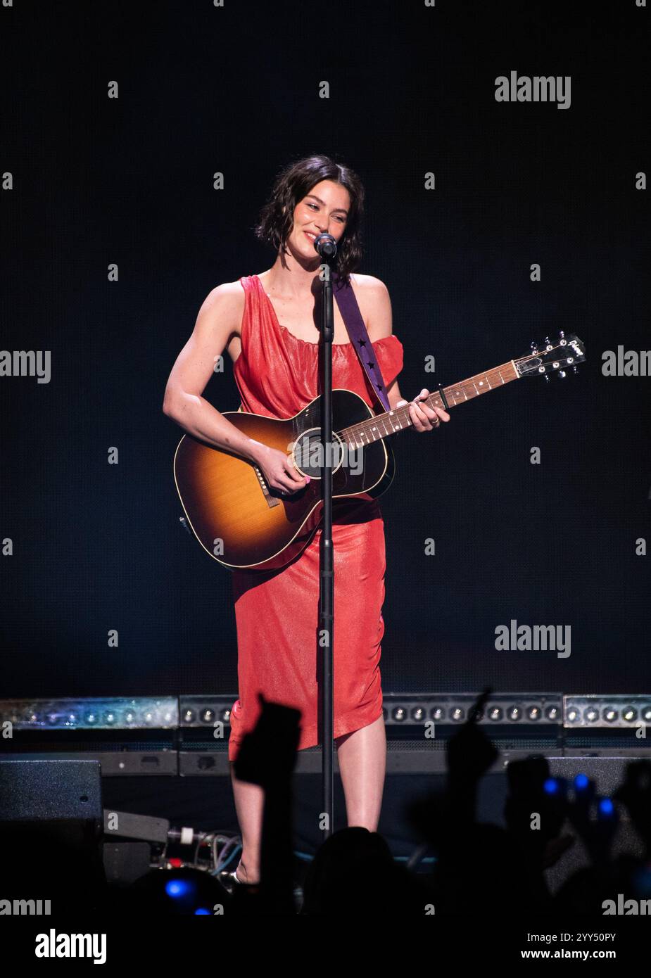 WASHINGTON, DC DECEMBER 17 Gracie Abrams performs during the Hot 99.