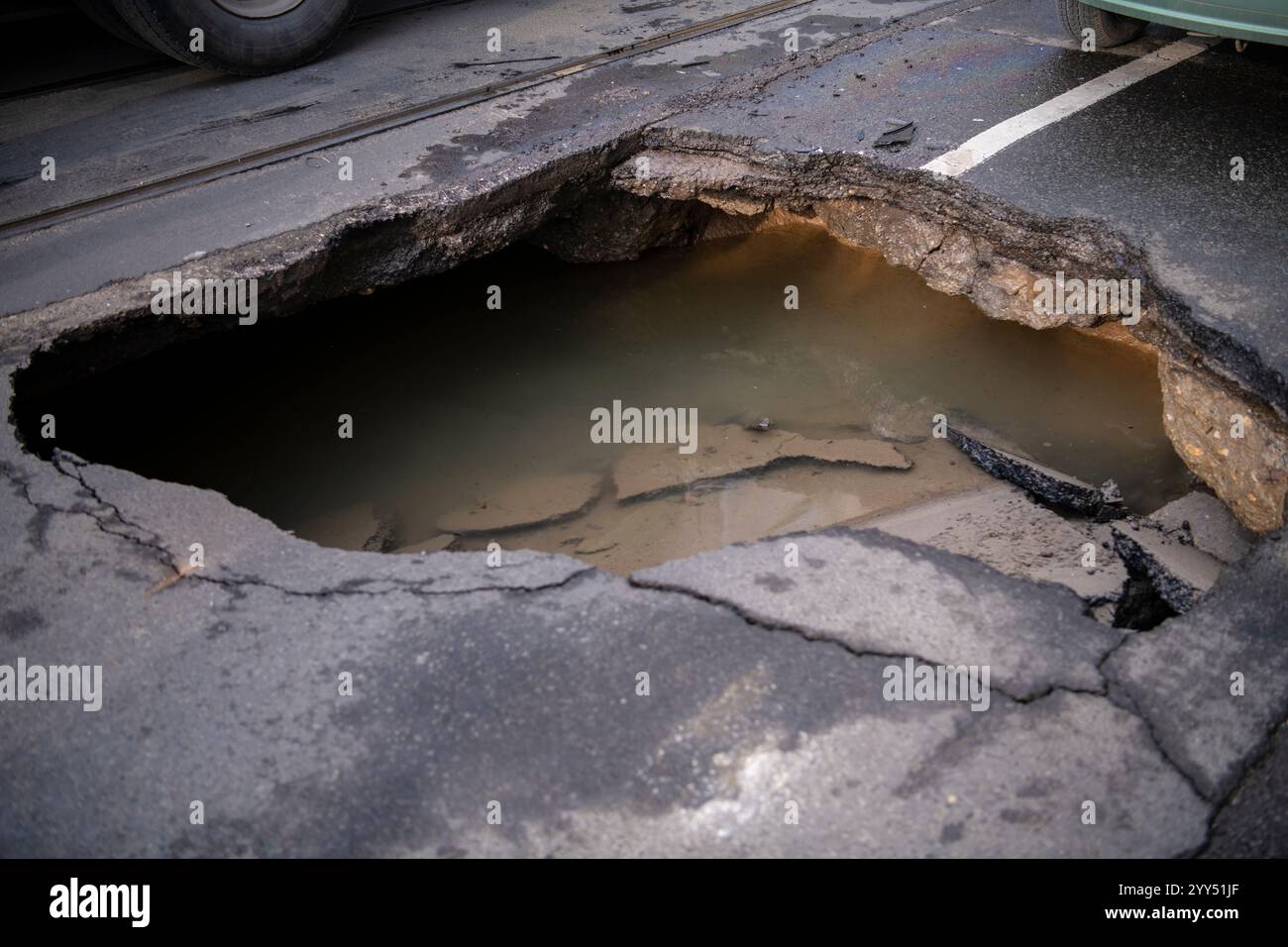 Earthquake crack road cars hi-res stock photography and images - Alamy
