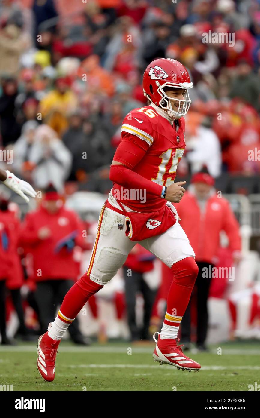 Kansas City Chiefs quarterback Patrick Mahomes (15) runs up the field