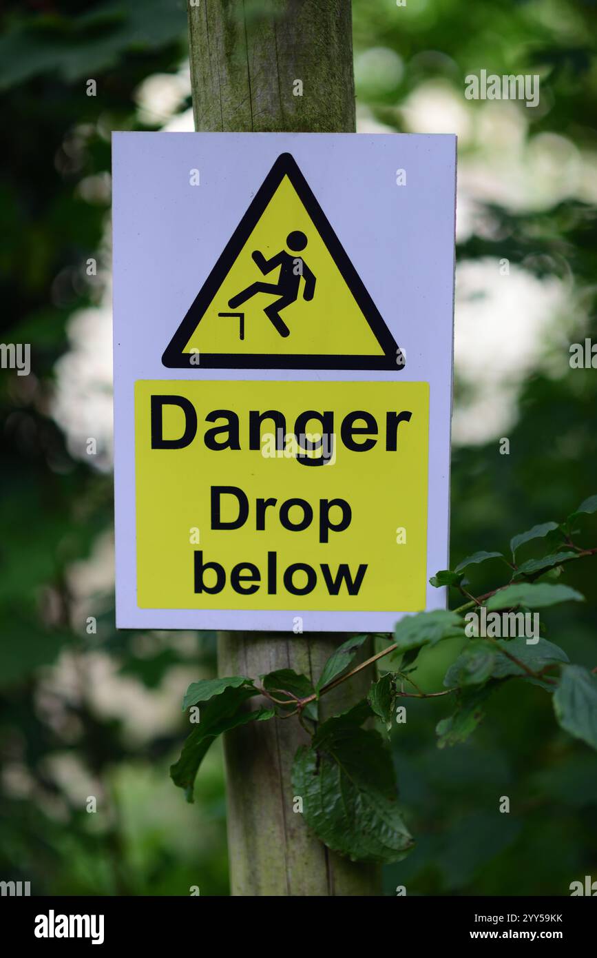 Drop hazard sign hi-res stock photography and images - Alamy