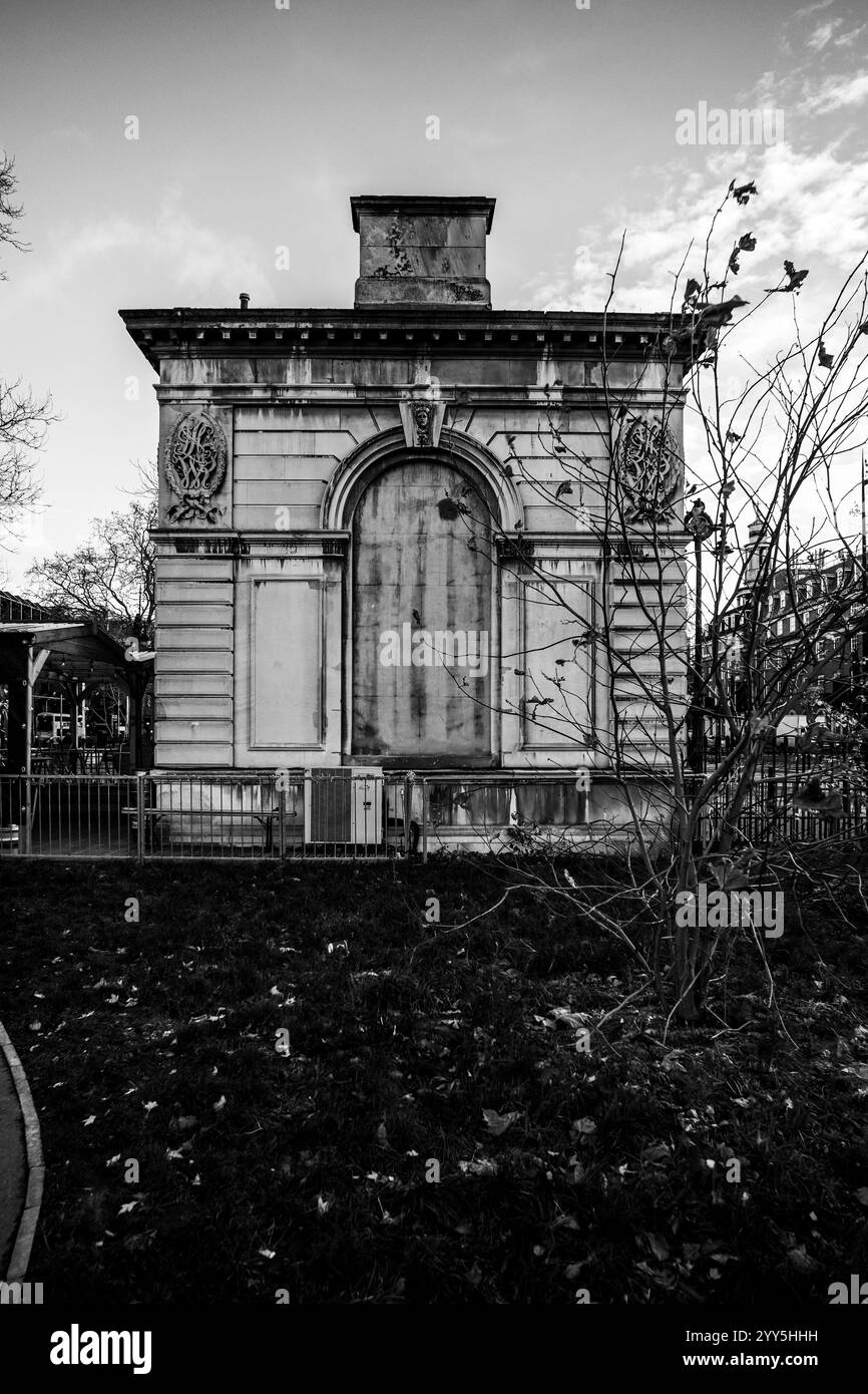 London 19th century railway Black and White Stock Photos & Images - Alamy