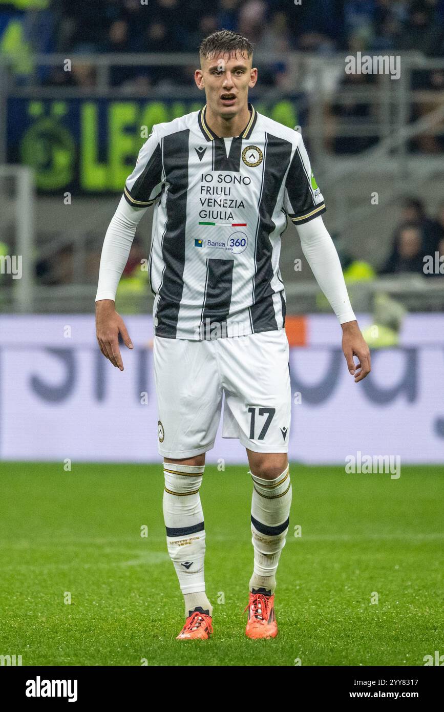 Maillot Udinese 2023/2024 Porté En Match Par Lorenzo Lucca #17 - Taille XL - Modèle Domicile