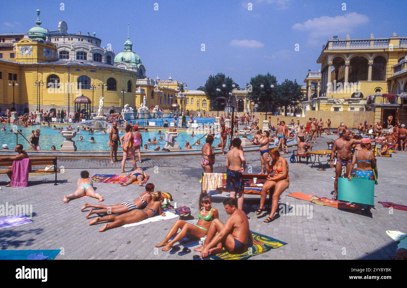 Hungary, Budapest, Széchenyi Medicinal Bath is the largest medicinal bath in Europe. People come there for their health, but also to play chess or rel Stock Photo