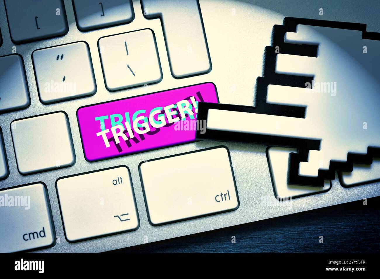 FOTOMONTAGE, Computertaste mit der Aufschrift Trigger *** PHOTOMONTAGE ...