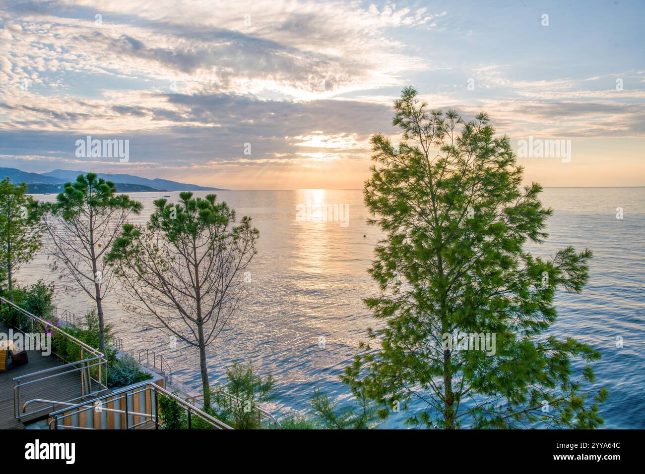 Mesmerizing sunset (sunrise) in Monaco (French Riviera) P There are ...
