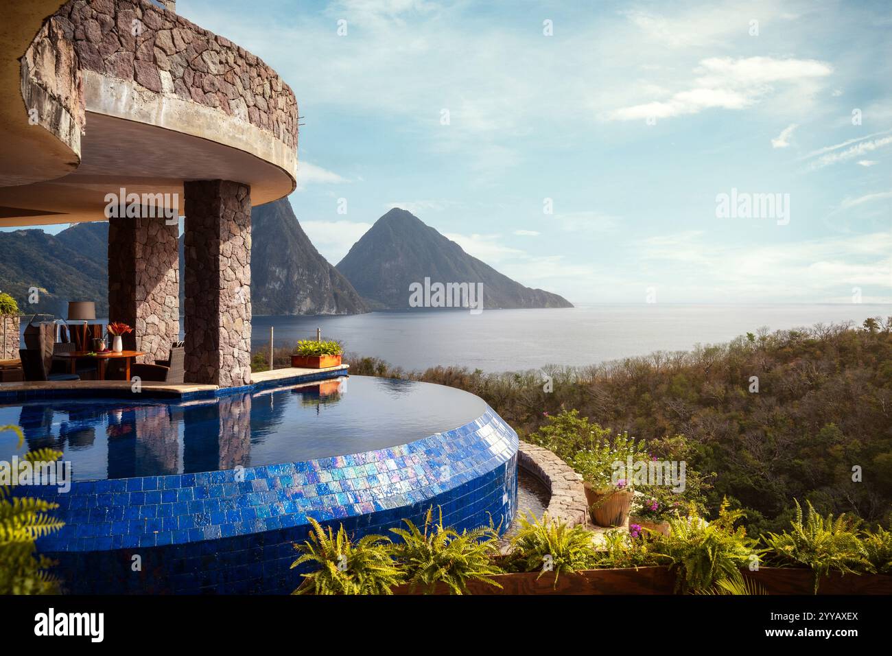 Luxury Swimming Pool with View of the Ocean Stock Photo - Alamy - Luxury Oceanfront Properties With Pool