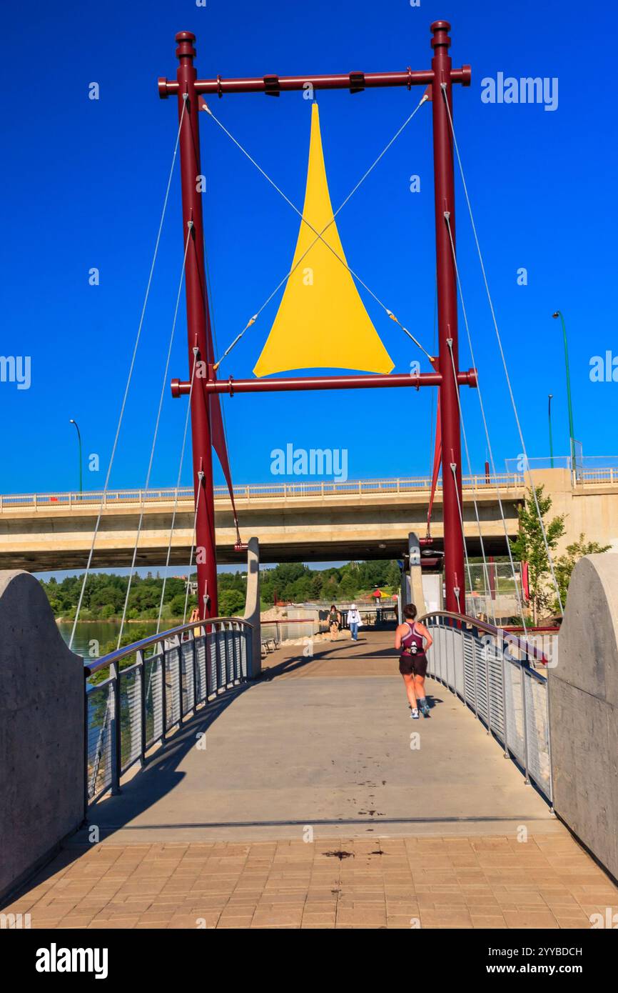 Person walking on suspension hi-res stock photography and images - Alamy