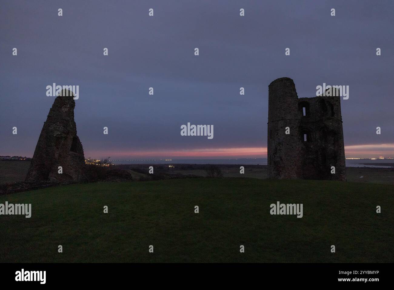 Benfleet, UK. 21st Dec, 2024. Sunrise at the ruins of Hadleigh Castle