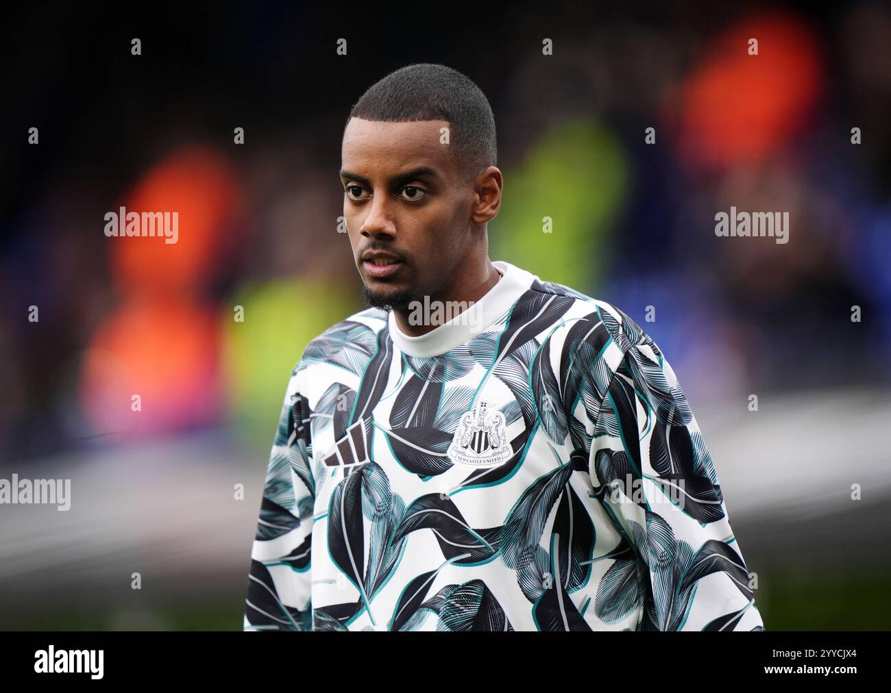 Newcastle United's Alexander Isak warming up before the Premier League