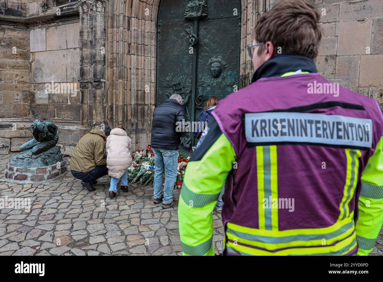 Magdeburger Weihnachtsmarkt am Tag nach dem Anschlag. *** Magdeburg