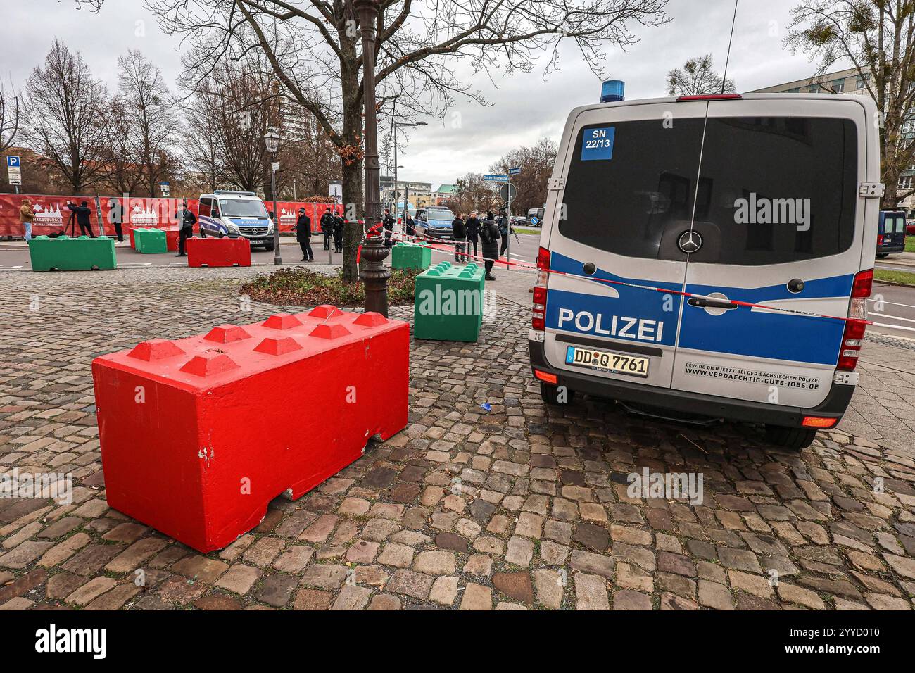 Magdeburger Weihnachtsmarkt am Tag nach dem Anschlag. *** Magdeburg