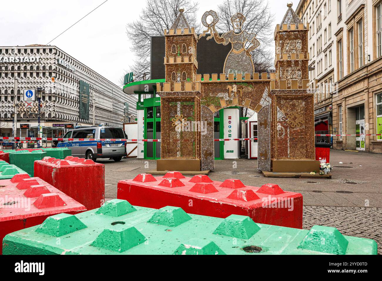 Magdeburger Weihnachtsmarkt am Tag nach dem Anschlag. *** Magdeburg