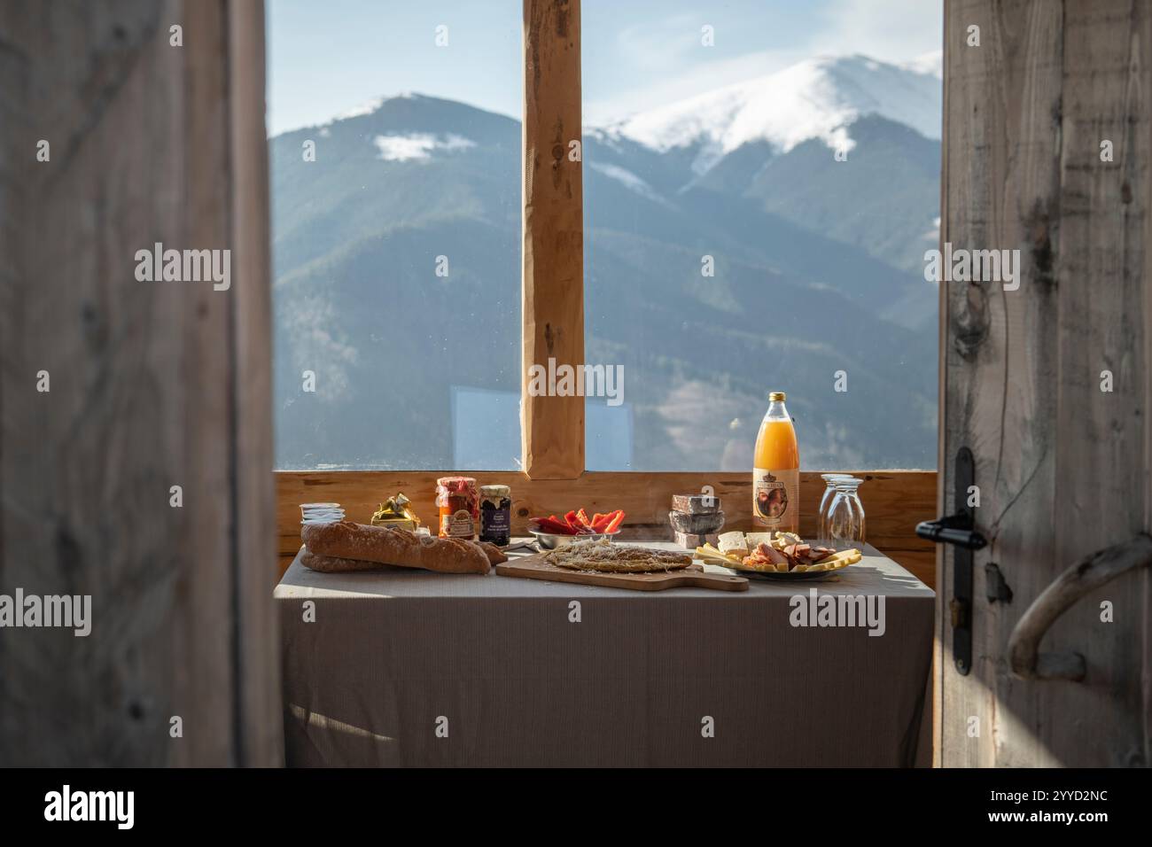 Comisu Wildlife Hide, Făgăraș Mountains, Argeș County, Muntenia ...