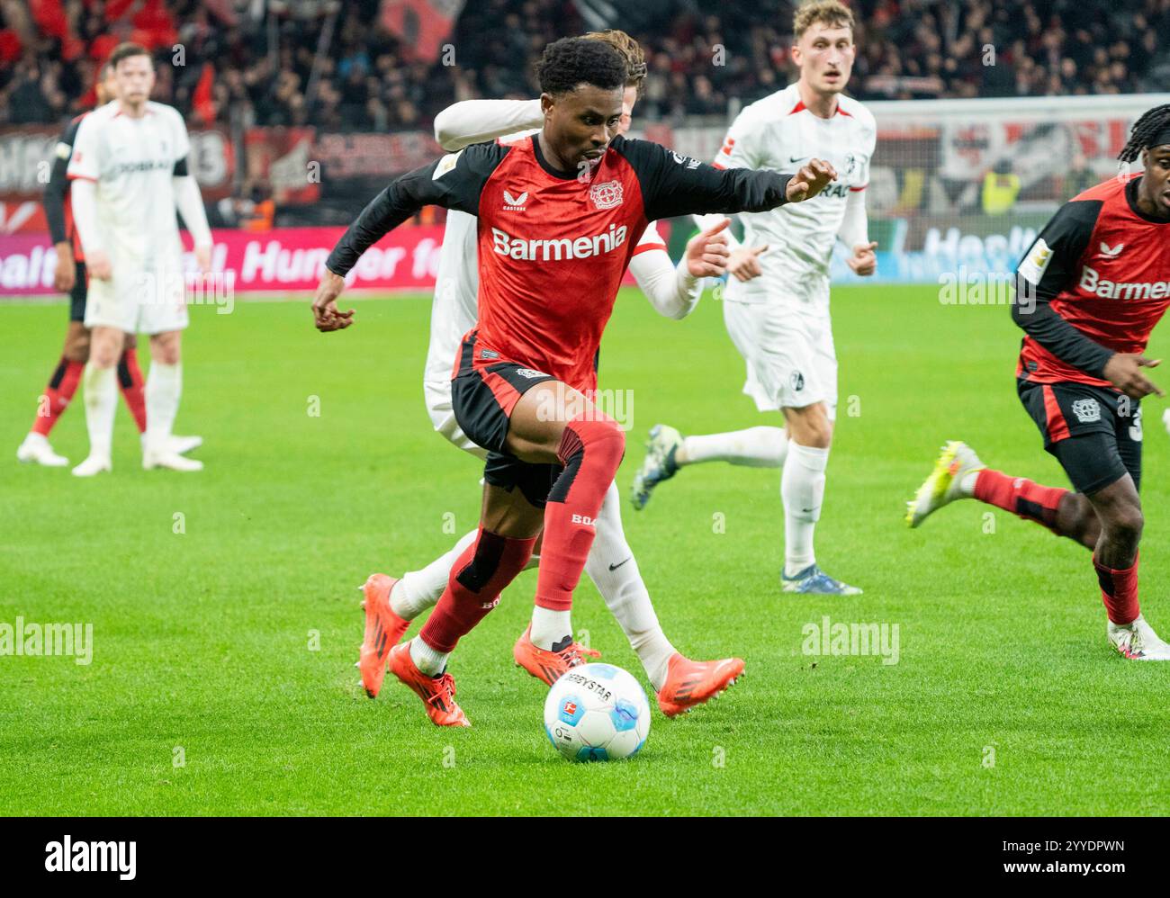 Nathan Tella (Bayer 04 Leverkusen, #19) 21.12.2024, Fussball ...