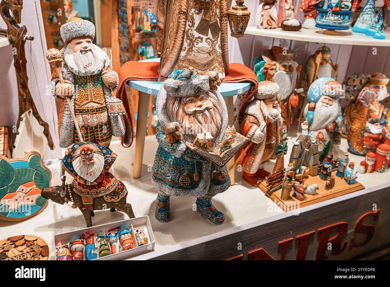 Grand Père Noël Artisanal NikitaLou – 50 Cm – Bois, Céramique Et Fourrure