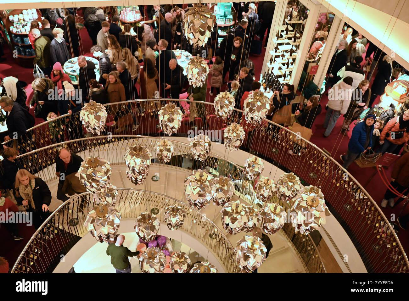 Vivid Nationwide Predicts Over 20 Million Transactions As Shoppers Rush To Finish Christmas Shopping Picture Nature Vivid Nationwide Predicts Over 20 Million Transactions As Shoppers Rush To Finish Christmas Shopping Picture Nature