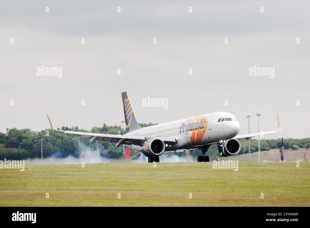 OY-PAA Primera Airlines Scandinavia Airbus A321-251N London Heathrow UK 20-06-2018 v1 - Stock Image