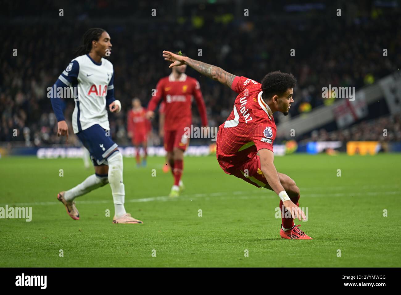 london-uk-22nd-dec-2024-goal-luis-diaz-of-liverpool-scores-his-sids