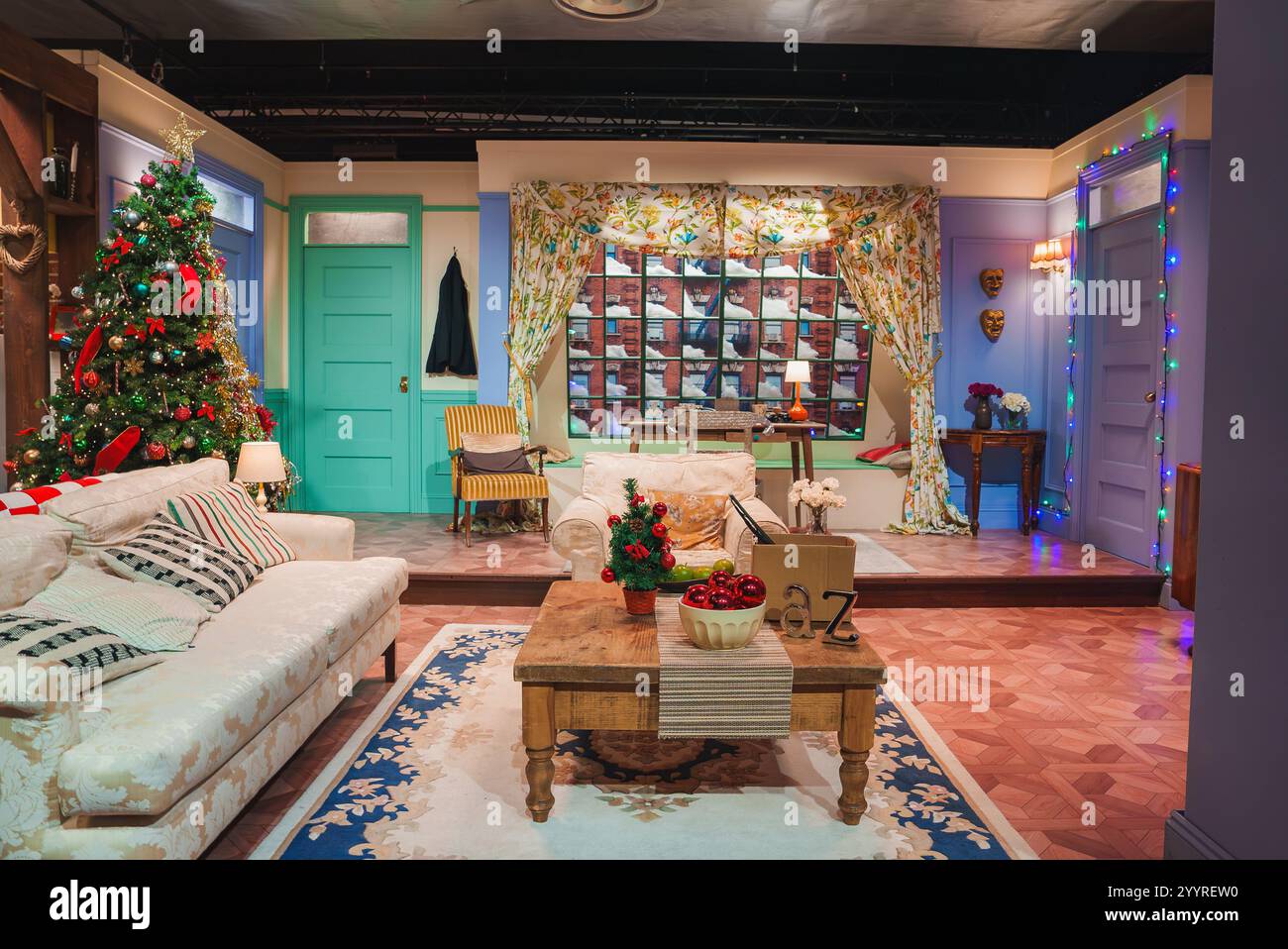 Monica's apartment hi-res stock photography and images - Alamy