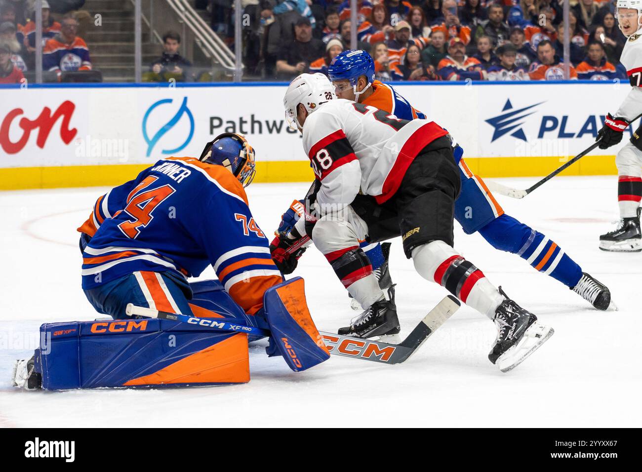 Edmonton Oilers goaltender Stuart Skinner (74) makes a save against ...