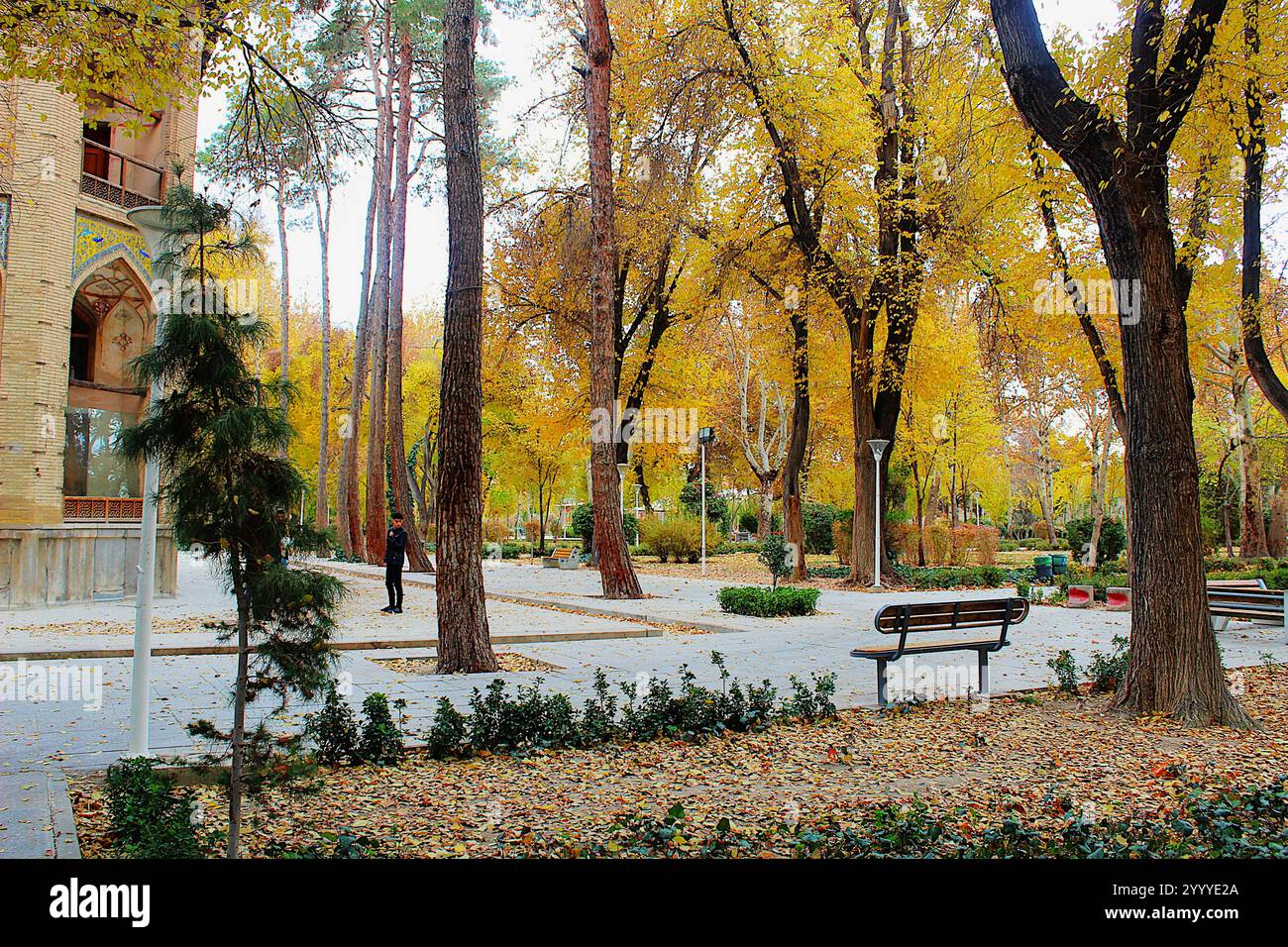 Chaharbagh street hi-res stock photography and images - Alamy