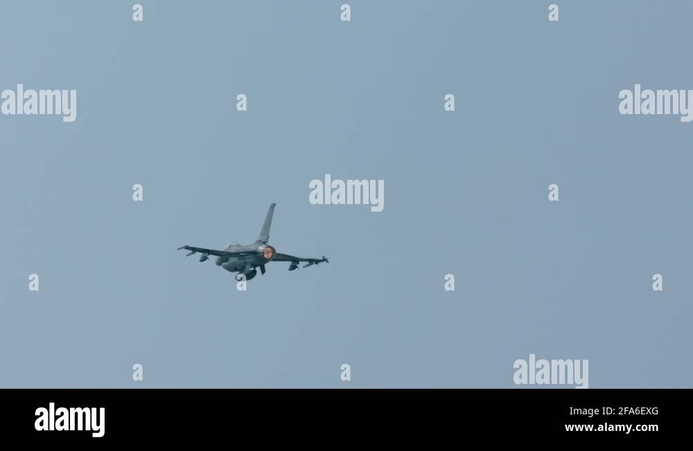 F 16 flying falcon jet Stock Videos & Footage - HD and 4K Video Clips ...