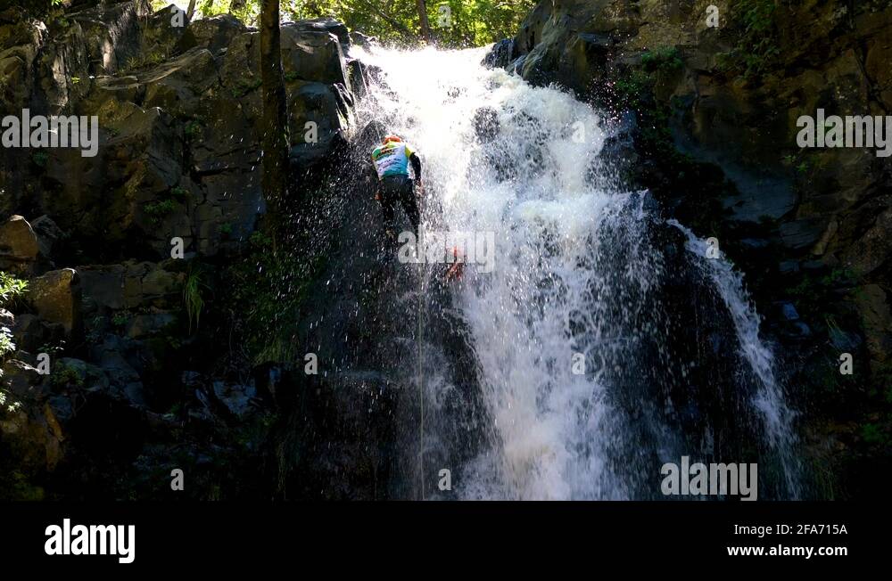 Bag feet Stock Videos & Footage HD and 4K Video Clips Alamy