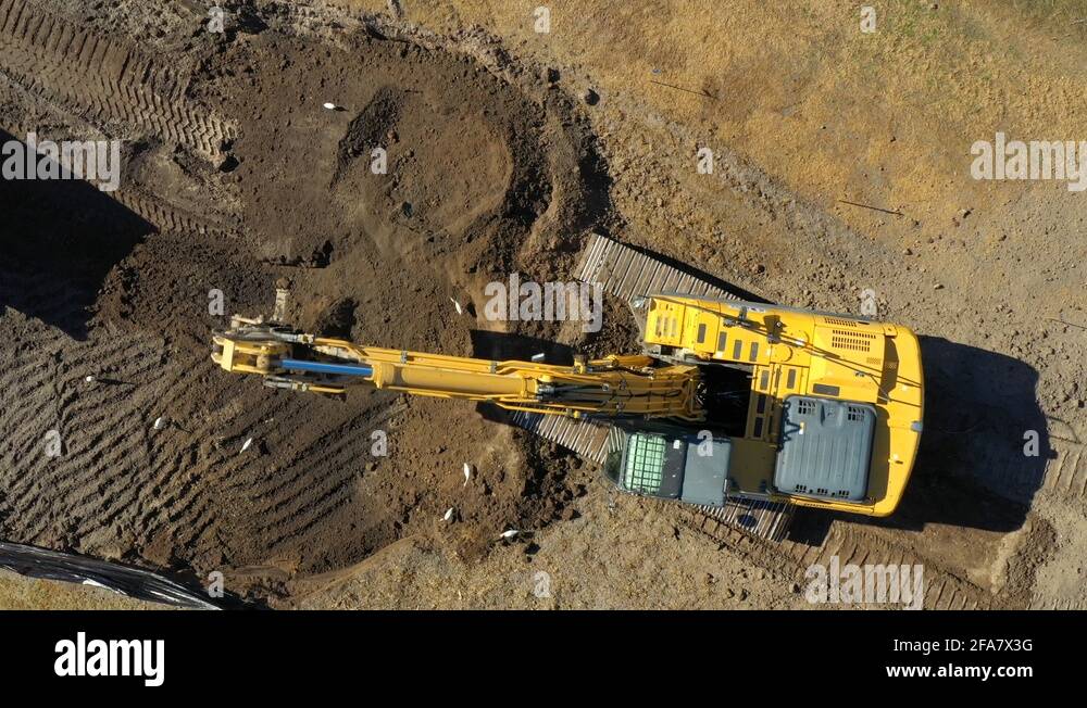 Kobelco excavator Stock Videos & Footage - HD and 4K Video Clips - Alamy