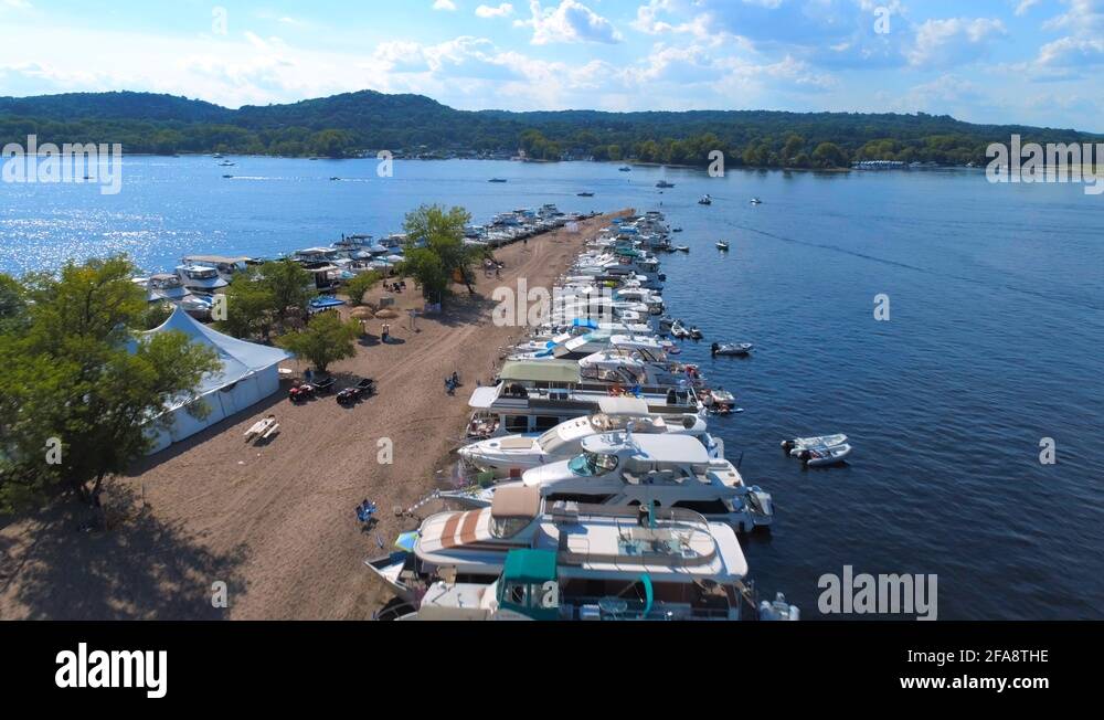 boats on the st Croix Afton marina Stock Video Footage Alamy