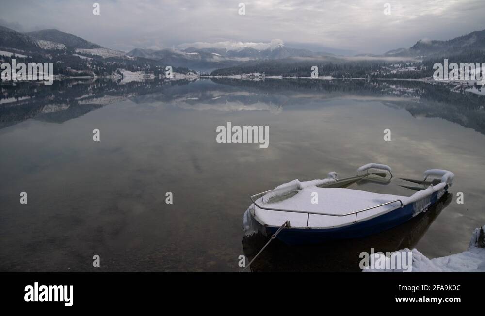 Boat tied up on lake Stock Videos & Footage - HD and 4K Video Clips - Alamy