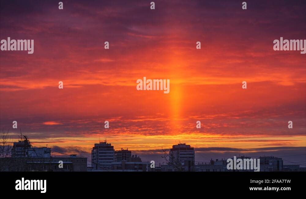 Light pillar Stock Videos & Footage - HD and 4K Video Clips - Alamy