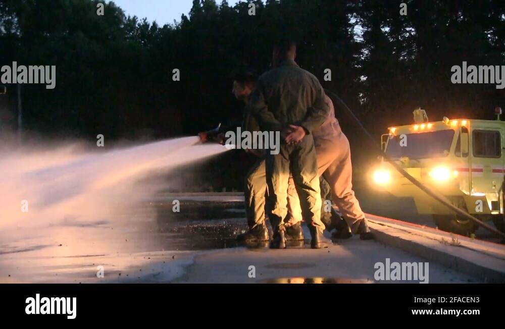 Aircraft fuel fire Stock Videos & Footage HD and 4K Video Clips Alamy