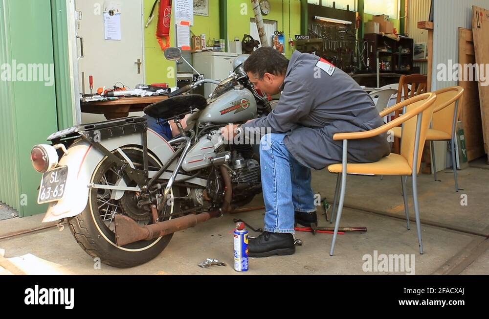 Harley davidson motorcycle mechanics Stock Videos & Footage HD and 4K Video Clips Alamy