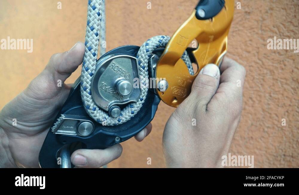 Rope clipping Stock Videos & Footage - HD and 4K Video Clips - Alamy