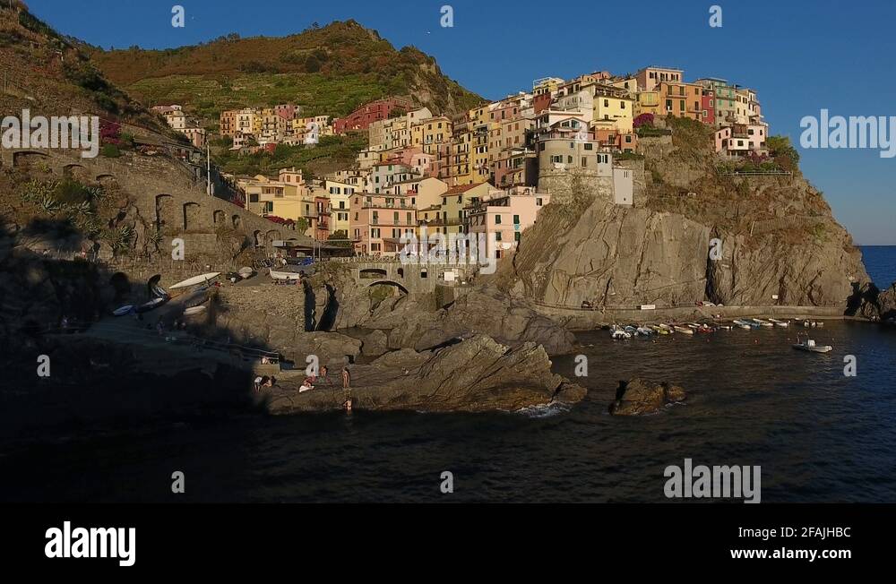Cinque terre housing Stock Videos & Footage HD and 4K Video Clips Alamy