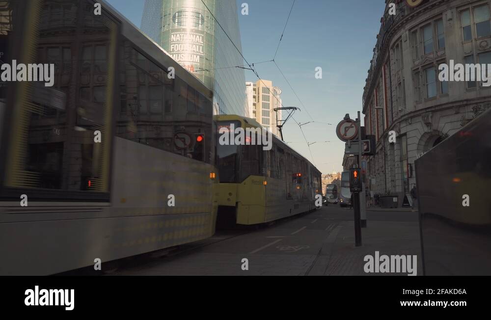 Metrolink bus Stock Videos & Footage - HD and 4K Video Clips - Alamy