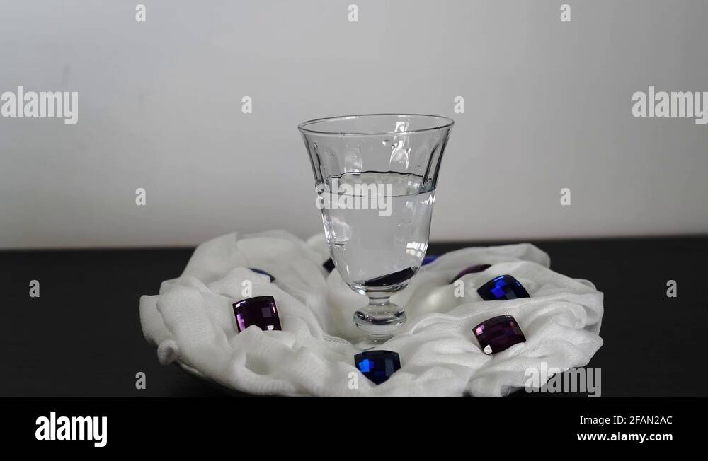 Ice water splash Stock Videos & Footage - HD and 4K Video Clips - Alamy