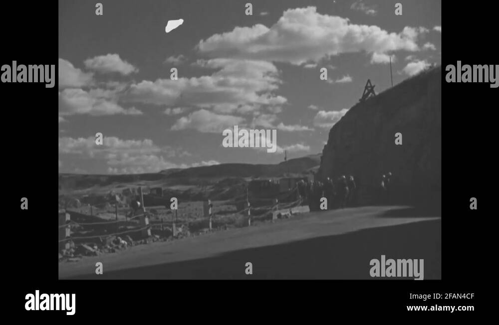 Engineers walking towards the construction site of Grand Coulee Dam