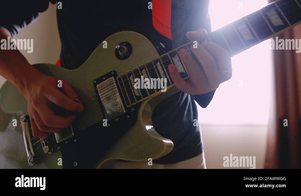 Les paul playing Stock Videos & Footage HD and 4K Video Clips Alamy