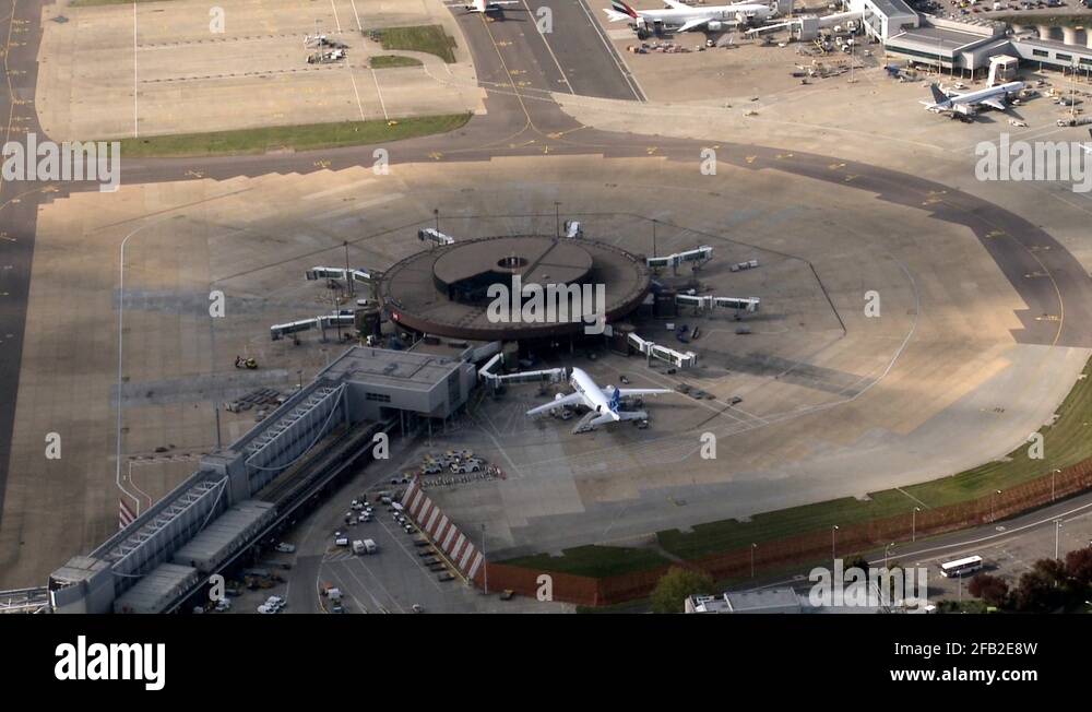 Gatwick terminal Stock Videos & Footage HD and 4K Video Clips Alamy