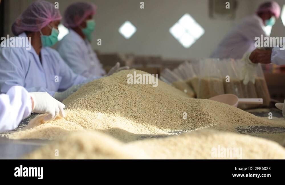 Vacuum pack rice Stock Videos & Footage HD and 4K Video Clips Alamy