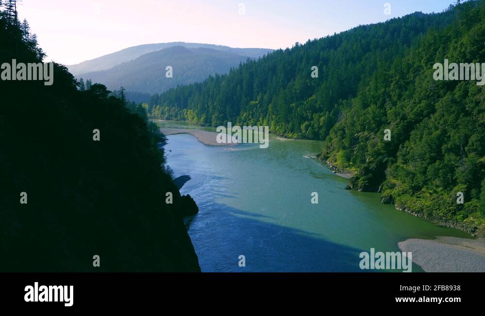 Rogue River Retreat: Your Oregon RV Adventure Awaits!