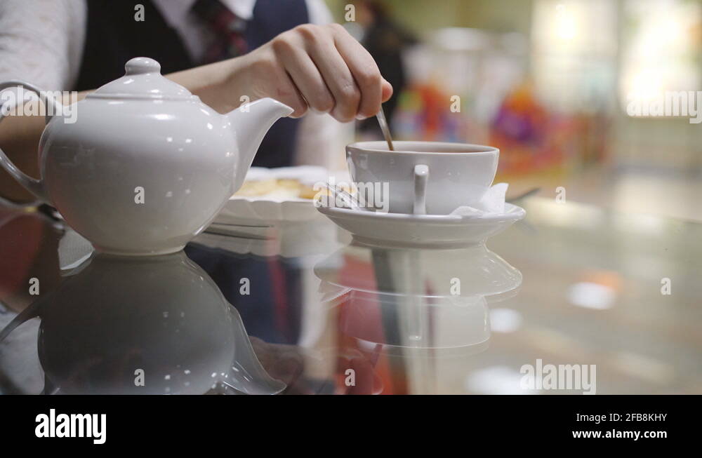 Attention stir Stock Videos & Footage HD and 4K Video Clips Alamy