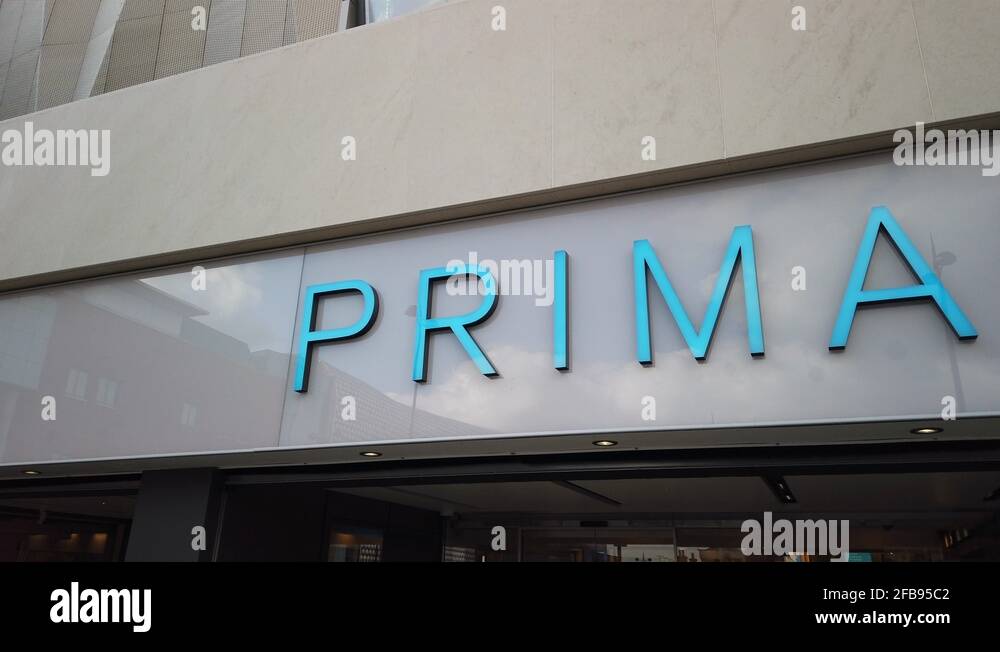 Bullring primark Stock Videos & Footage HD and 4K Video Clips Alamy