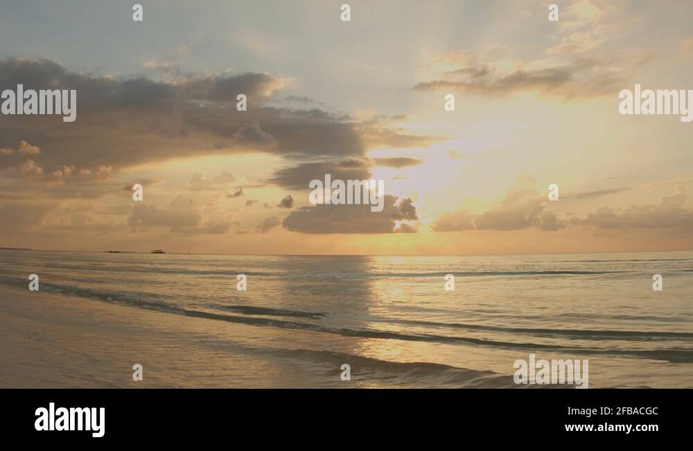 The best beaches Stock Videos & Footage - HD and 4K Video Clips - Alamy