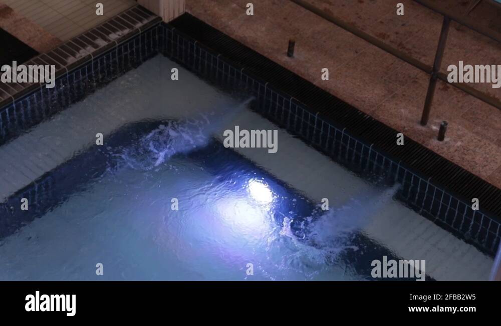 Underwater option Stock Videos & Footage HD and 4K Video Clips Alamy